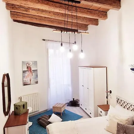 Virgilio House *
