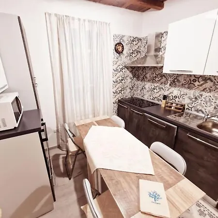 Virgilio House * Cagliari