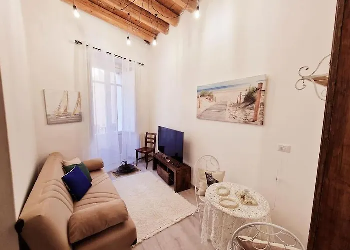 Virgilio House דירה קליארי