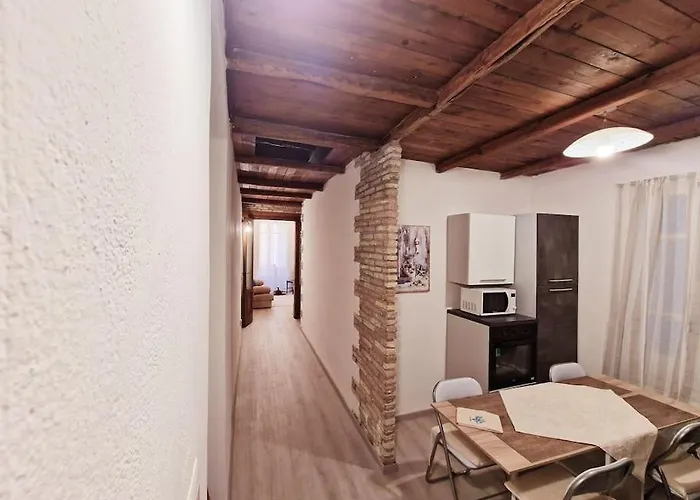 Virgilio House קליארי